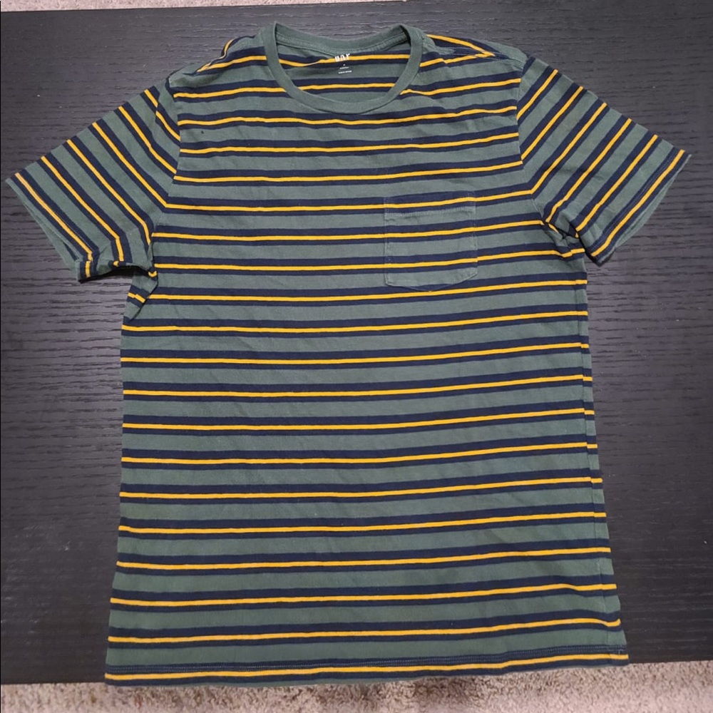 Gap top for women